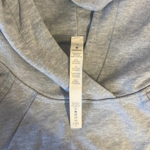 Lululemon Scuba Pullover - Picture 7 of 7